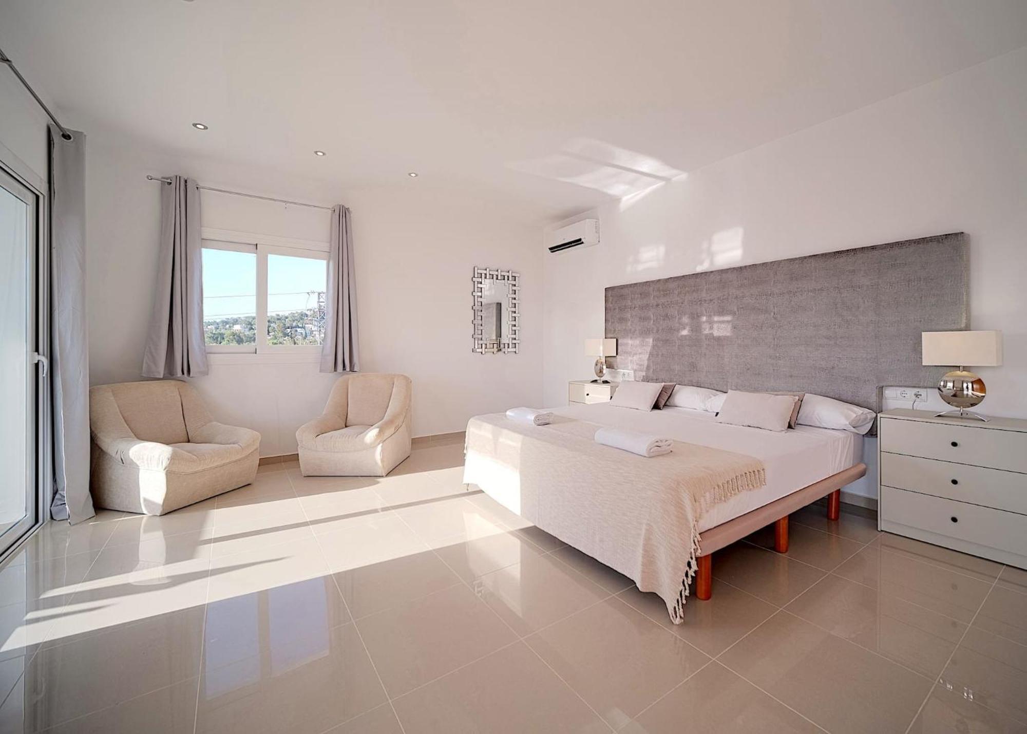 Villa Romeo 2Km From Ibiza Town And 1Km From Talamanca Beach Santa Eularia des Riu Exterior foto