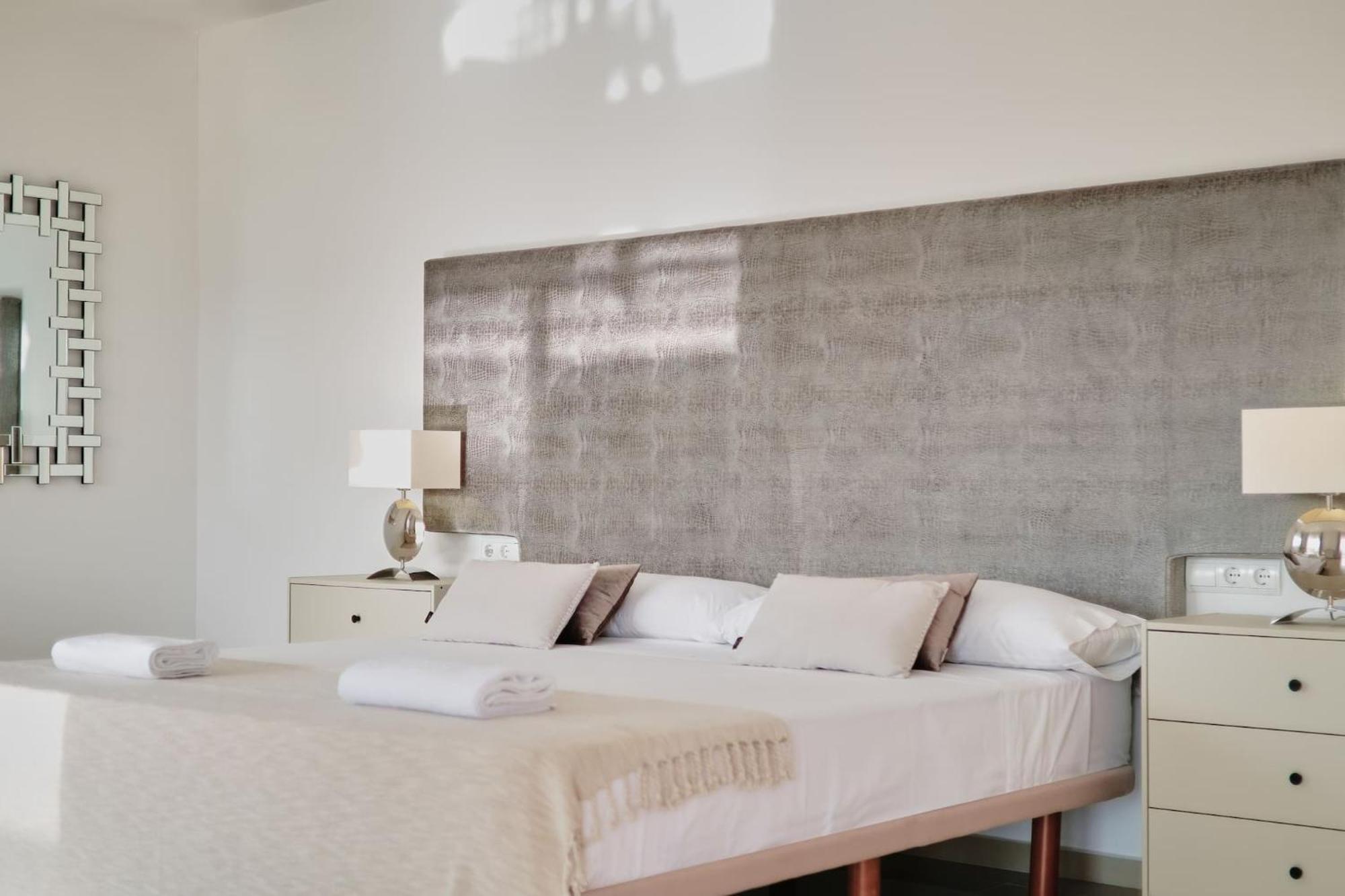 Villa Romeo 2Km From Ibiza Town And 1Km From Talamanca Beach Santa Eularia des Riu Exterior foto