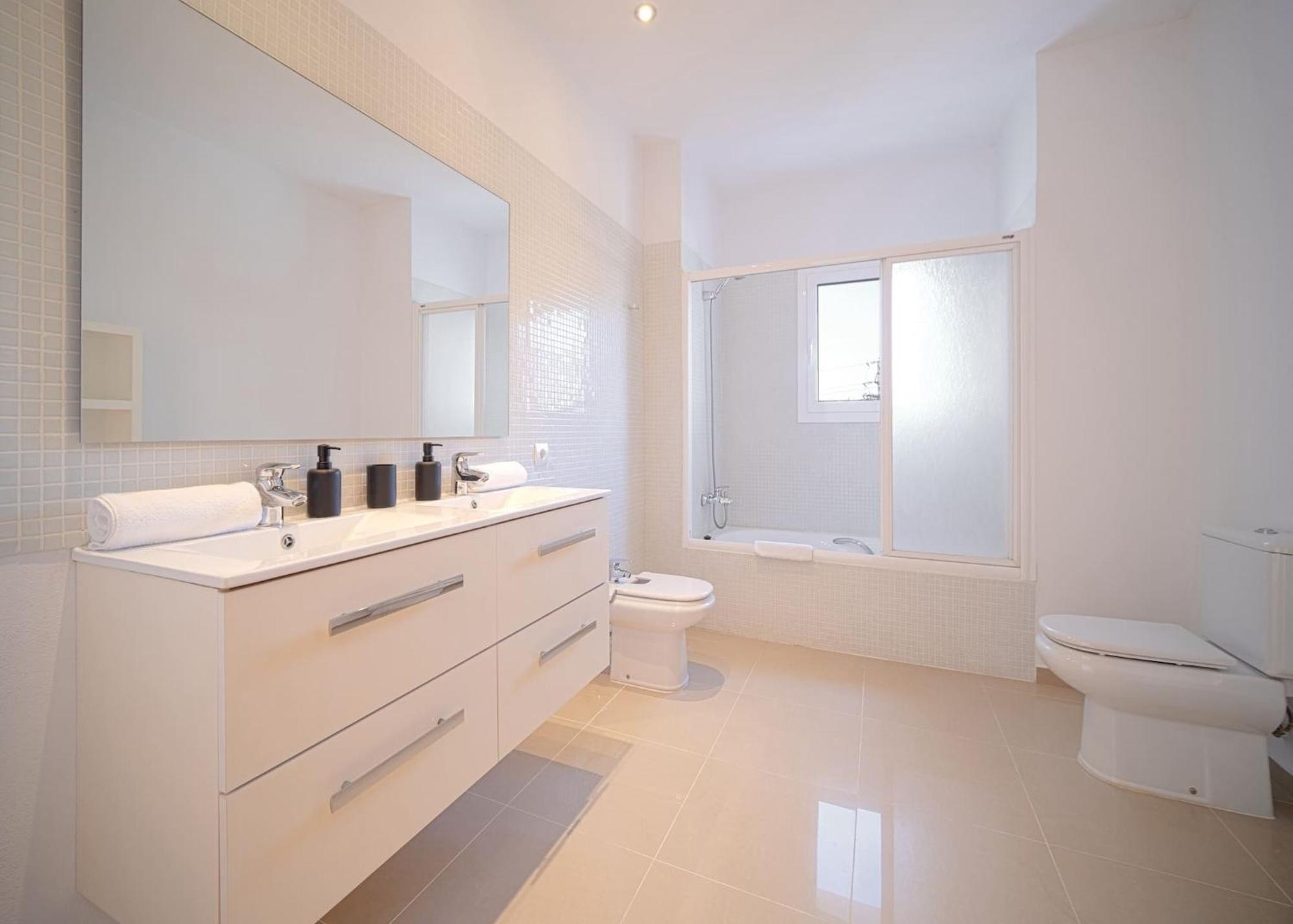 Villa Romeo 2Km From Ibiza Town And 1Km From Talamanca Beach Santa Eularia des Riu Exterior foto